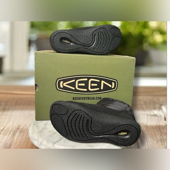 NEW KEEN Insulated Winter Snow Howser Fold Down Boot Size EU 38 Womens 7.5 - Picture 9 of 14